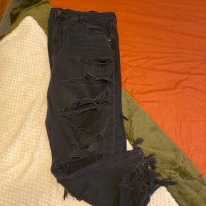 American eagle strigid mom jean